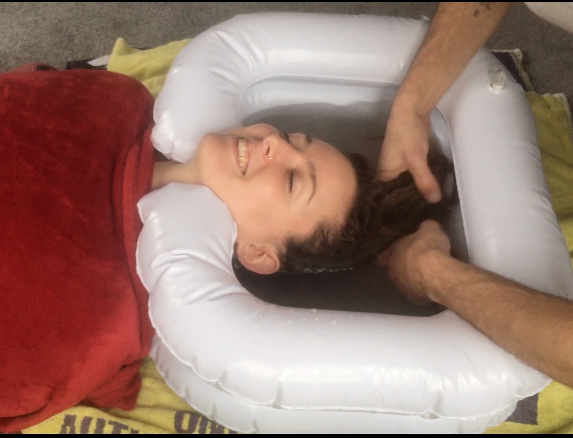 DreadLab - Aufblasbares Dreadlocks Becken