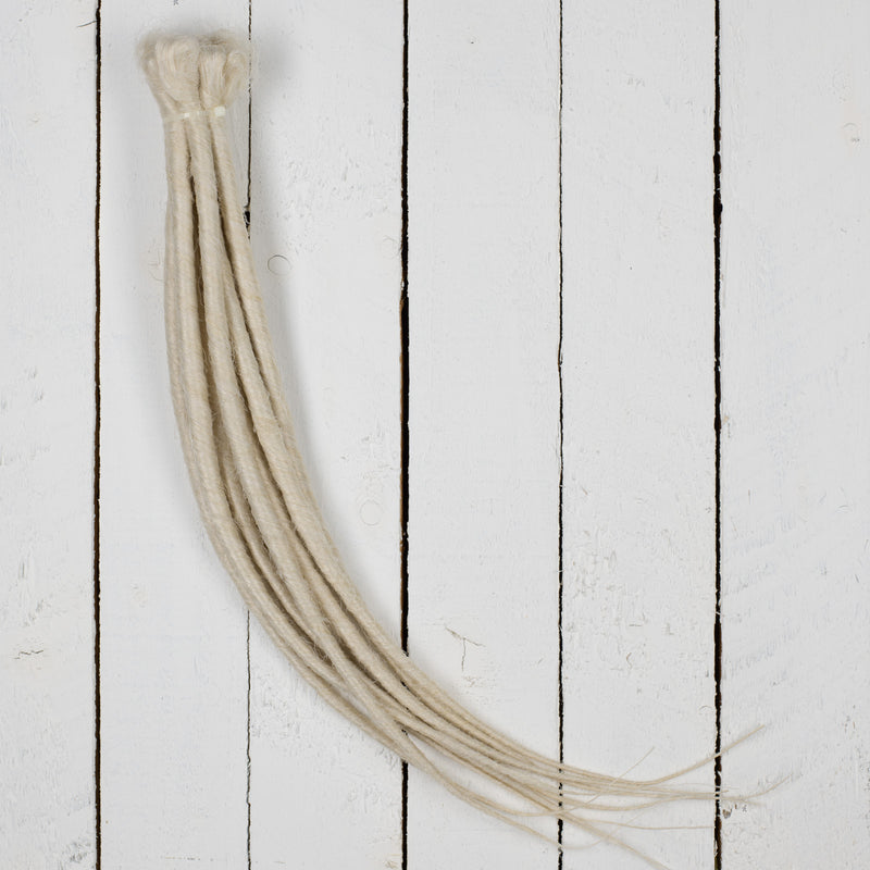Dreadlab -Einfach-Endende Synthetische Dreadlocks (Pack Of 10) Gekämmte Extensions