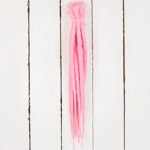 Dreadlab -  Kurz, Einfach-Endende Synthetische Dreadlocks (10 Pack) Gekämmte Extensions