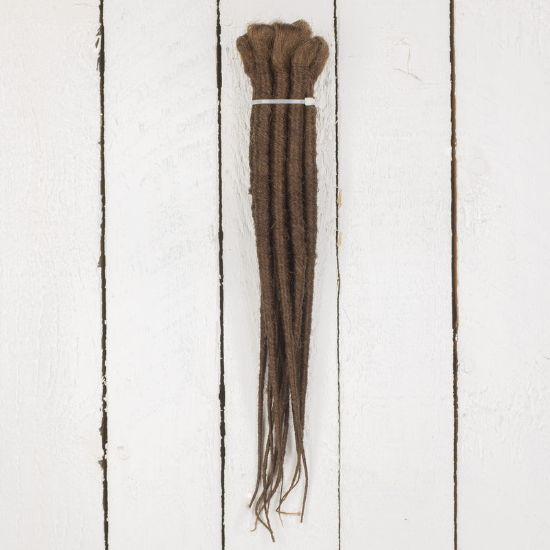Dreadlab -  Kurz, Einfach-Endende Synthetische Dreadlocks (10 Pack) Gekämmte Extensions