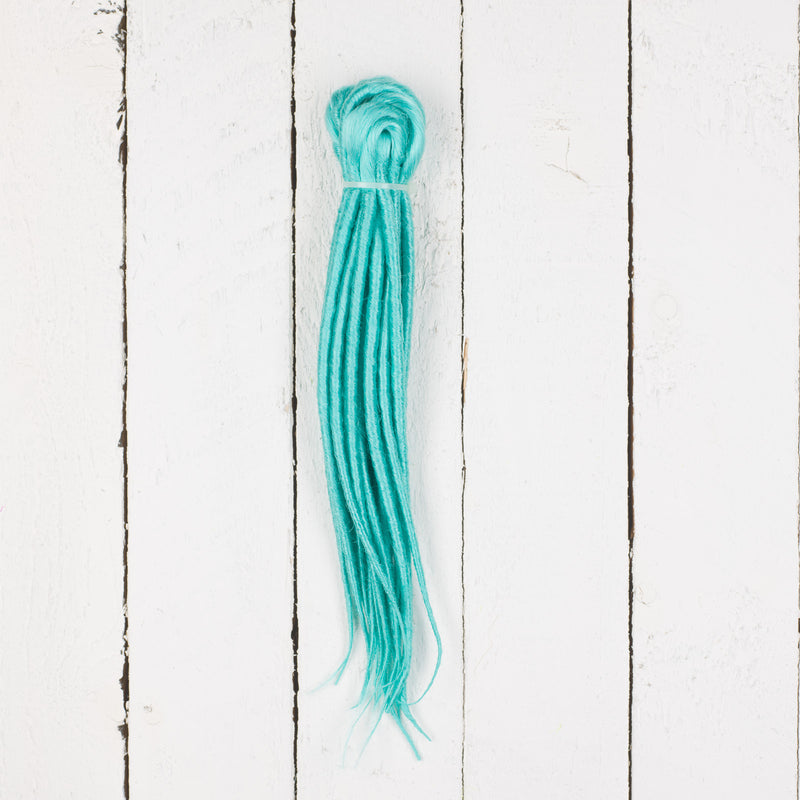 Dreadlab - Kurze Doppel-Endende Syntethische Dreadlocks (10 Pack) Gekämmte Extensions