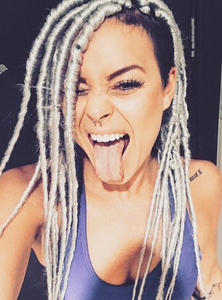 Dreadlab -Einfach-Endende Synthetische Dreadlocks (Halber Kopf-Kit) Gekämmte Extensions